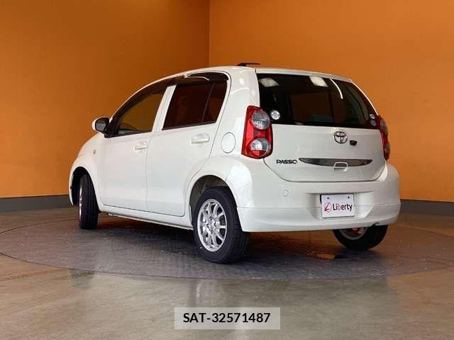 Toyota PASSO 2010-07 8368065-11