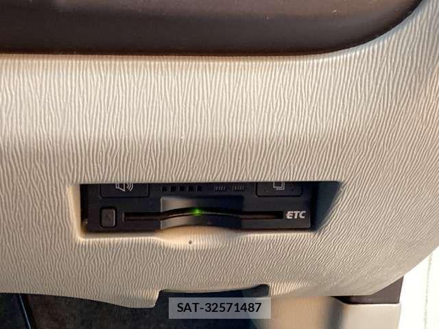 Toyota PASSO 2010-07 8368065-6