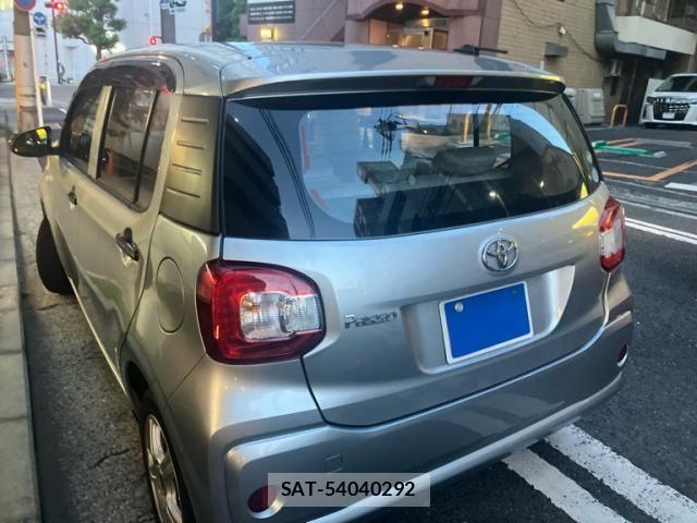 Toyota PASSO 2016-06 8368062-3