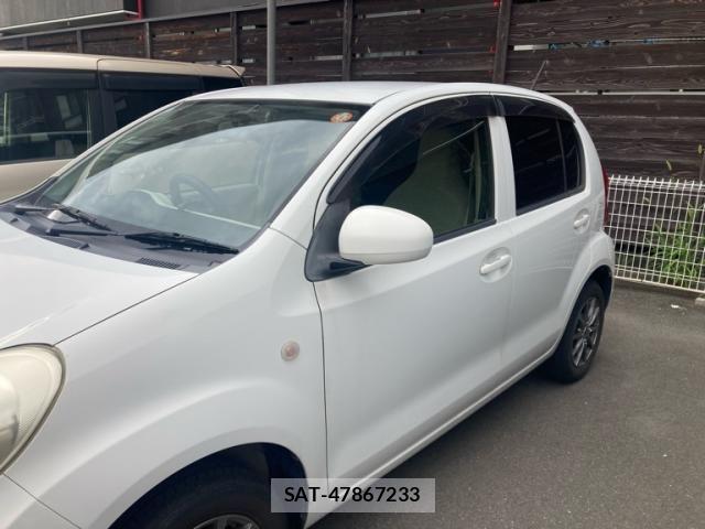 Toyota PASSO 2013-12 8372038-4