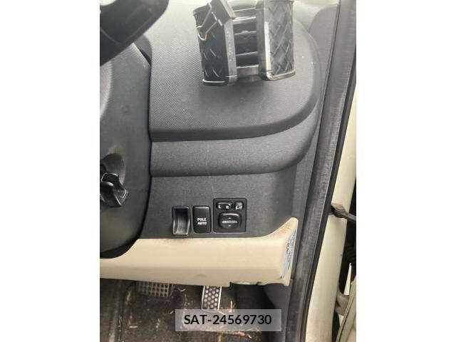 Toyota PASSO 2007-09 8438696-13