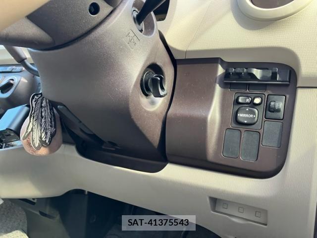 Toyota PASSO 2011-04 8438702-14