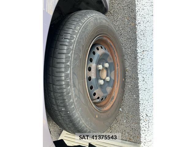 Toyota PASSO 2011-04 8438702-3