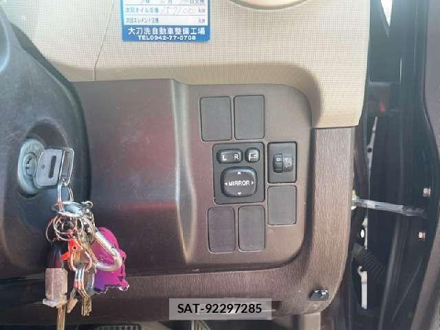 Toyota PASSO 2010-09 8526545-4
