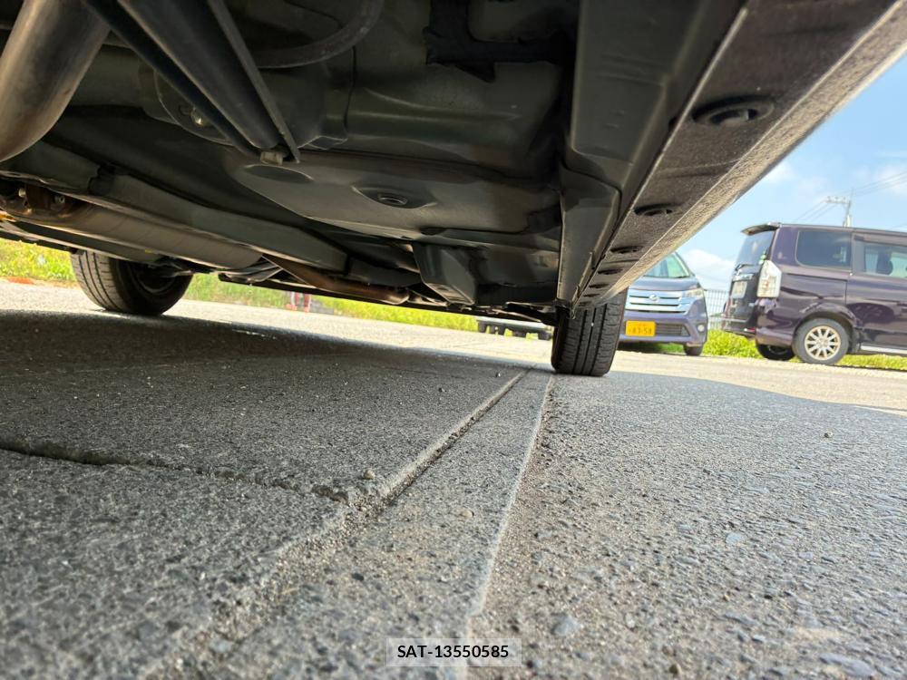Toyota PASSO 2019-12 8451395-38