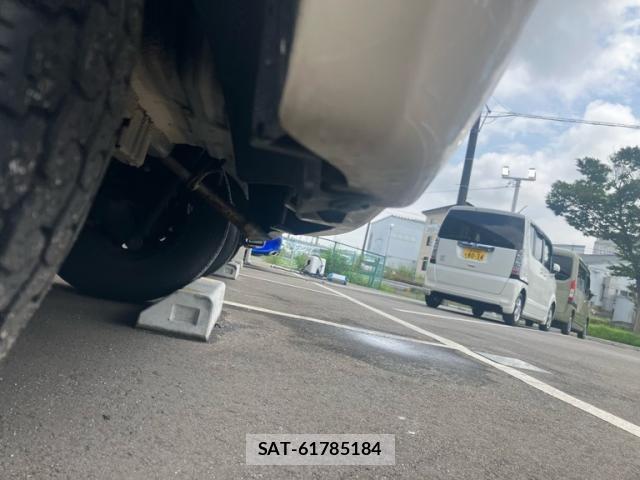 Toyota PASSO 2011-11 8563153-9