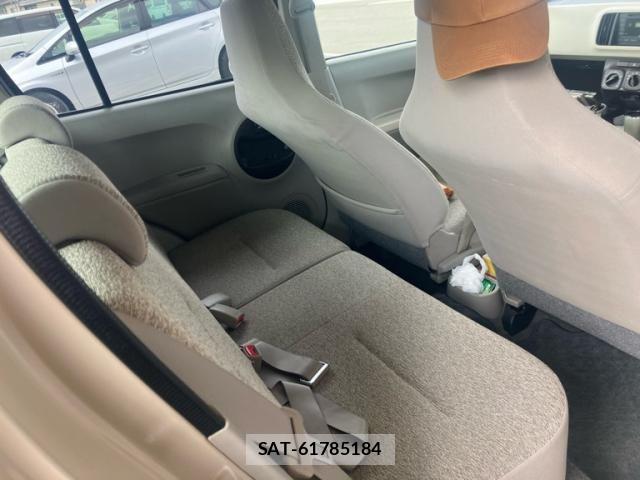 Toyota PASSO 2011-11 8563153-14