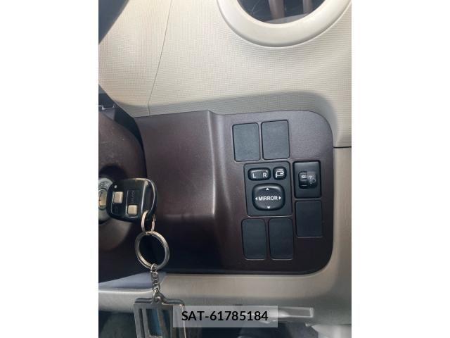 Toyota PASSO 2011-11 8563153-19