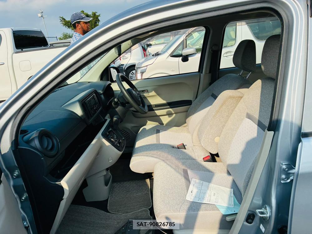 Toyota PASSO 2019-07 8261636-10