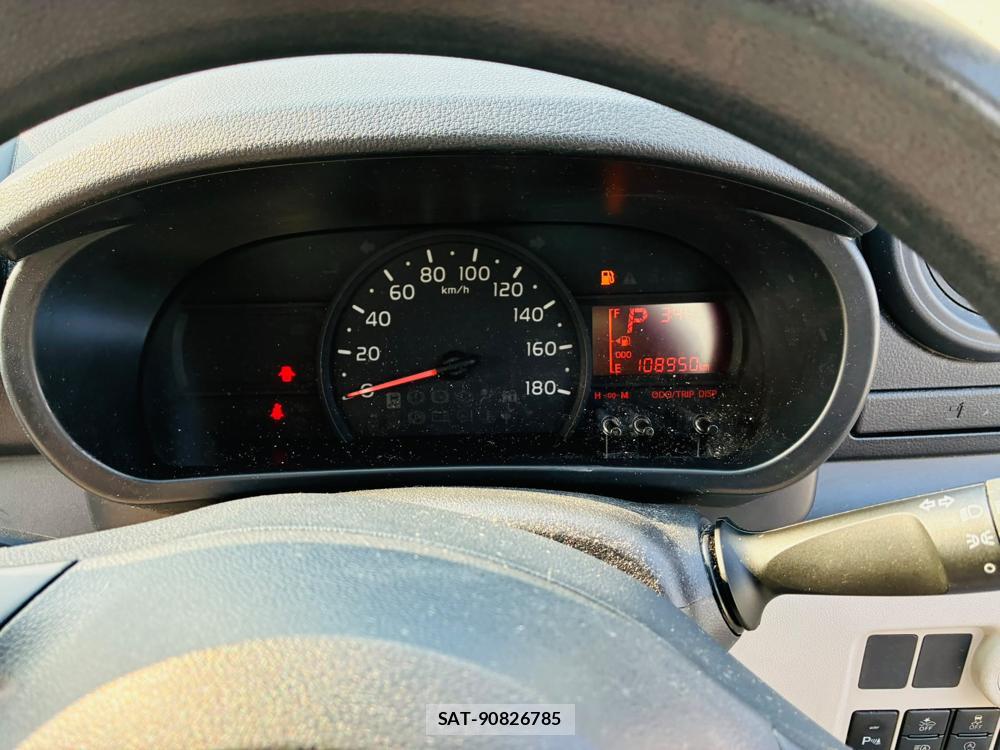 Toyota PASSO 2019-07 8261636-15