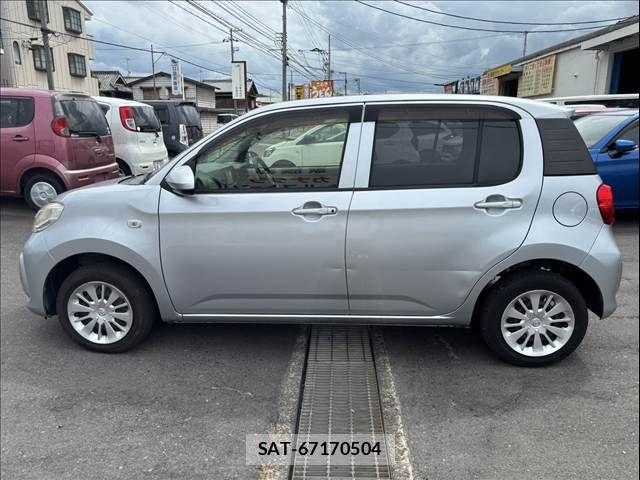 Toyota PASSO 2016-06 8628327-6