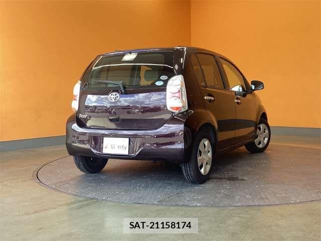 Toyota PASSO 2011-11 8628331-12