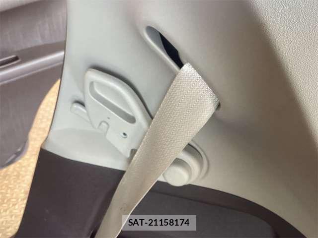 Toyota PASSO 2011-11 8628331-18