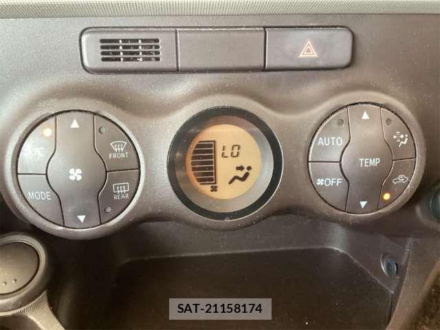 Toyota PASSO 2011-11 8628331-7