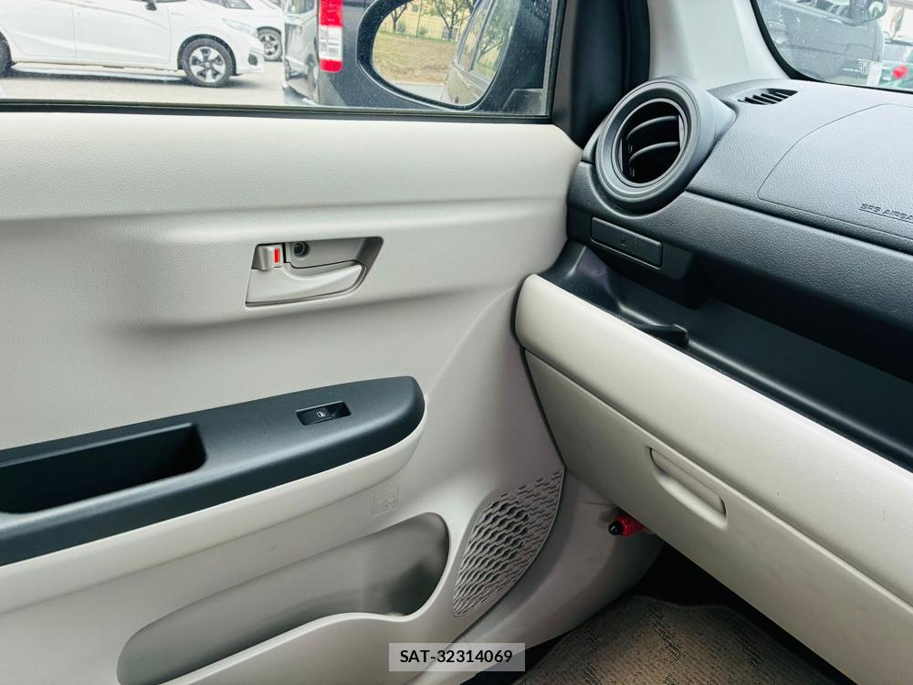 Toyota PASSO 2019-09 8469748-22