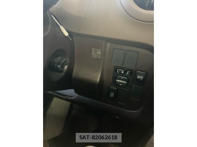Toyota PASSO 2015-09 8686267-7