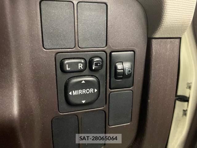 Toyota PASSO 2010-11 8745147-14