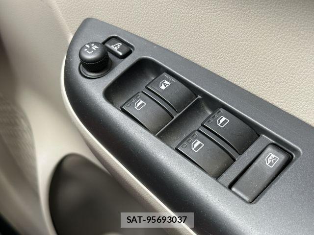 Toyota PASSO 2017-06 8745144-18