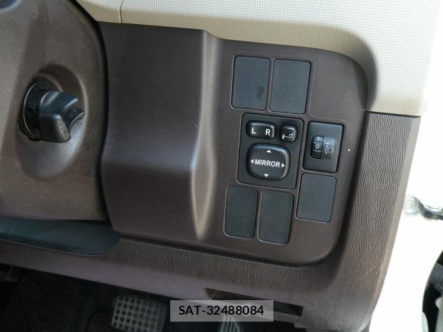 Toyota PASSO 2011-03 8745150-19
