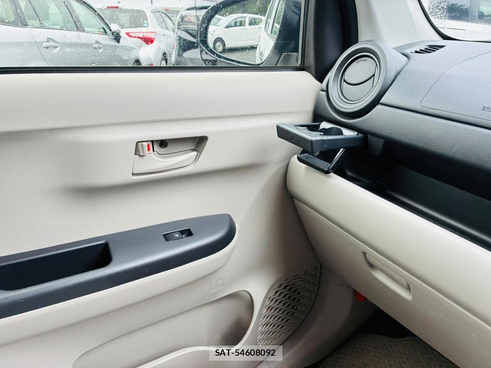 Toyota PASSO 2019-08 8656631-23