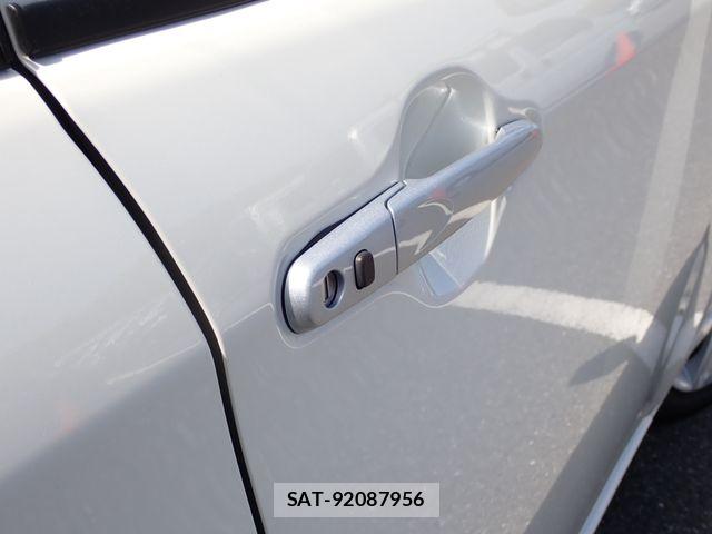 Toyota PASSO 2023-10 8781585-18