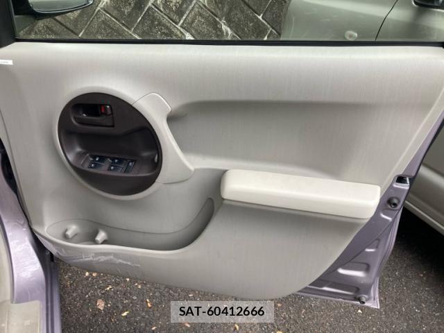 Toyota PASSO 2014-03 8797102-9