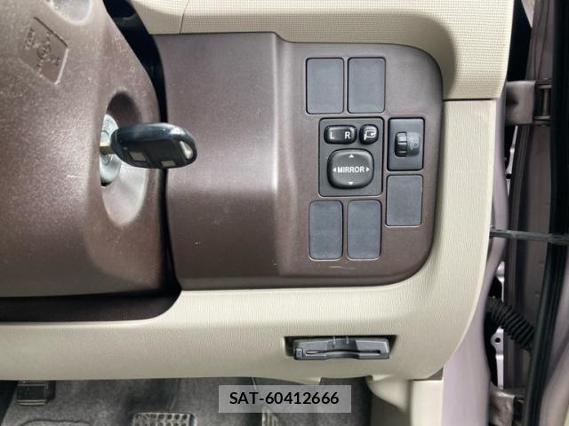 Toyota PASSO 2014-03 8797102-11