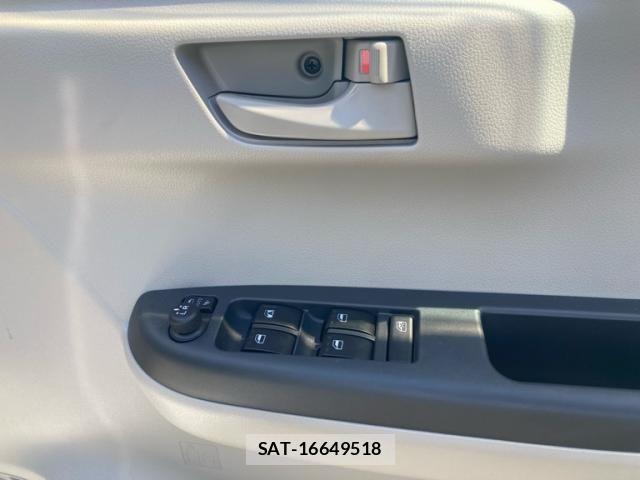 Toyota PASSO 2022-11 8797096-12
