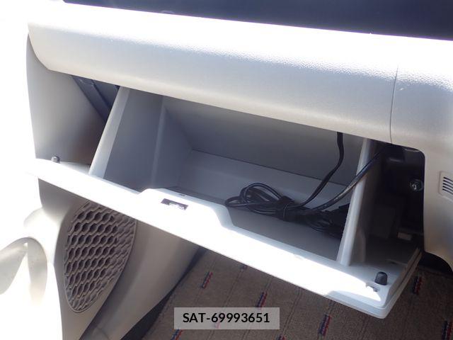 Toyota PASSO 2021-07 8831026-12