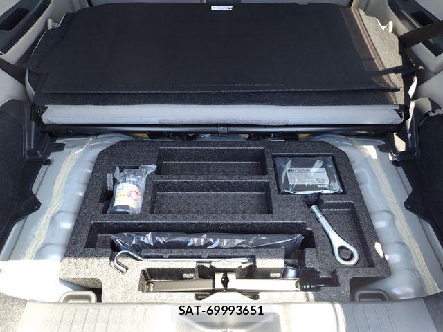 Toyota PASSO 2021-07 8831026-24