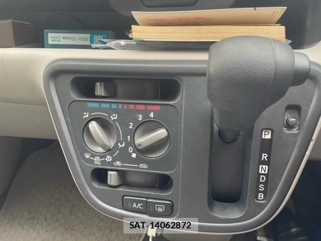 Toyota PASSO 2018-10 8850332-13