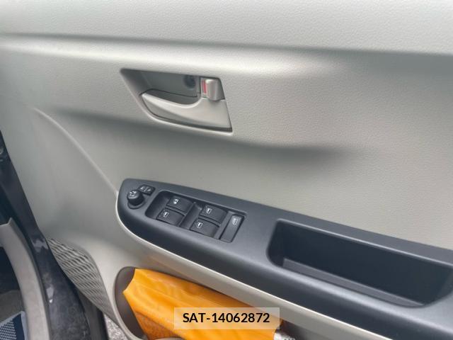 Toyota PASSO 2018-10 8850332-6