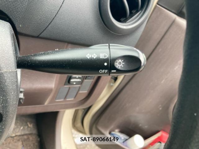 Toyota PASSO 2013-09 8850333-13