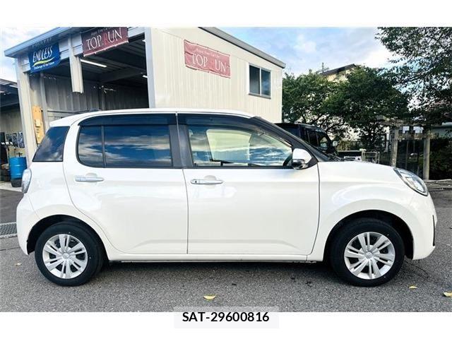 Toyota PASSO 2021-09 8850329-3
