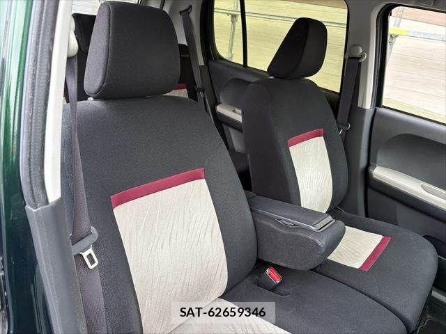 Toyota PASSO 2016-07 8850330-5