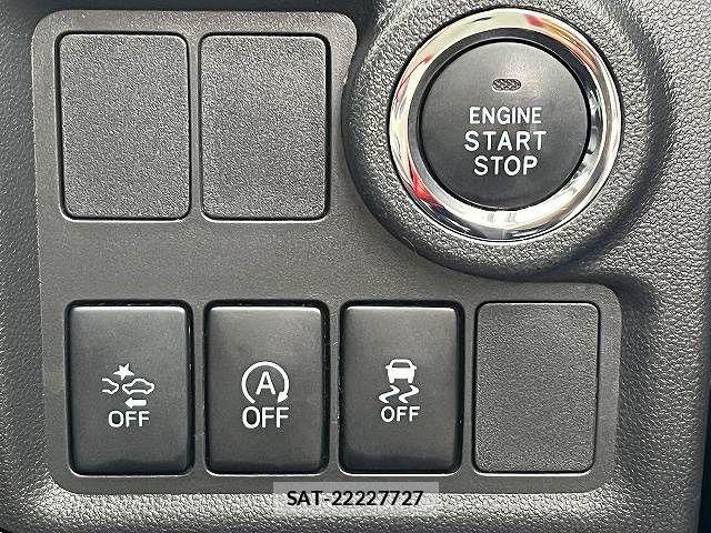 Toyota PASSO 2018-07 8881502-17