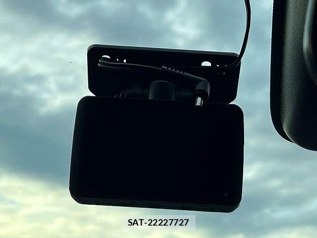Toyota PASSO 2018-07 8881502-19