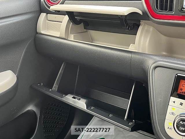 Toyota PASSO 2018-07 8881502-25