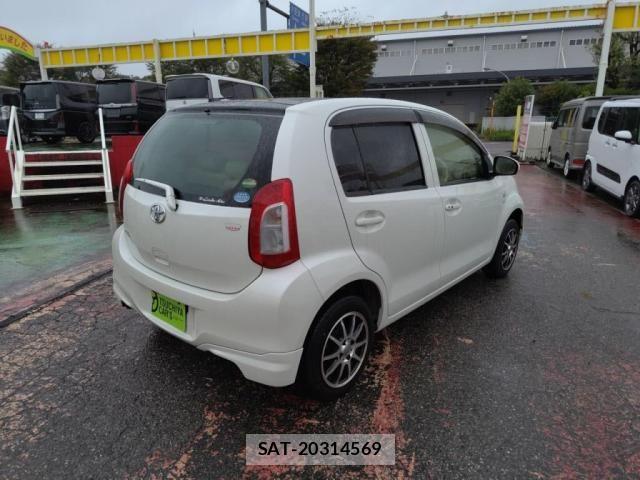Toyota PASSO 2015-11 8881505-10