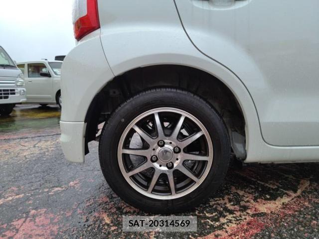 Toyota PASSO 2015-11 8881505-26