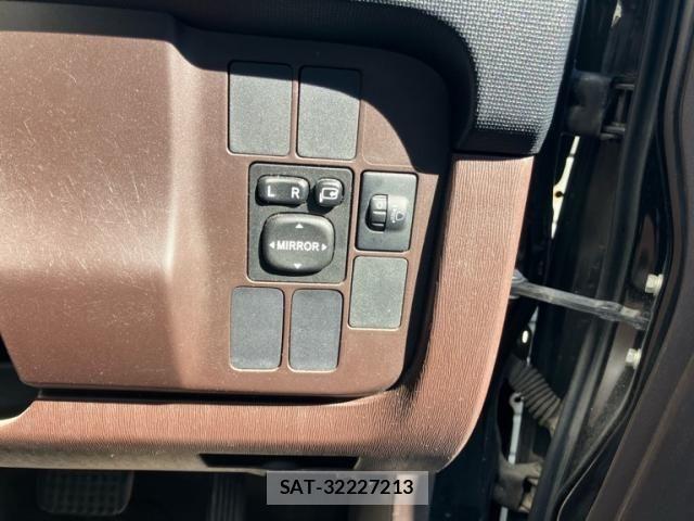 Toyota PASSO 2013-03 8881511-17