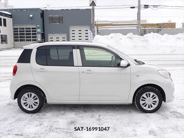 Toyota PASSO 2016-06 3383227-7