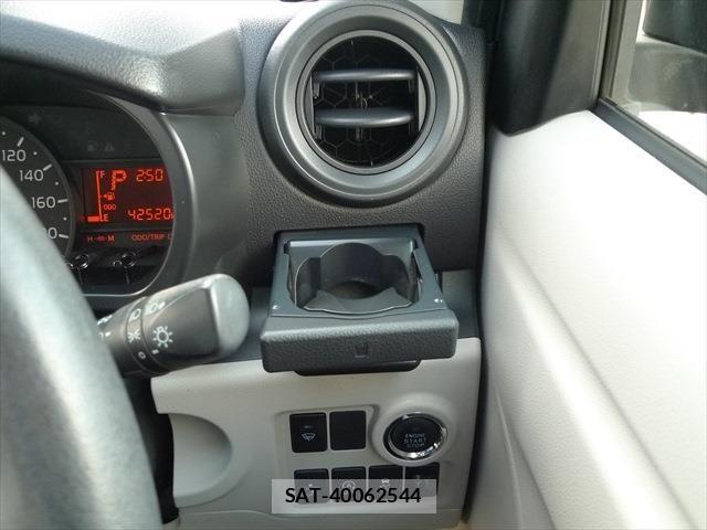 Toyota PASSO 2018-10 5875295-25