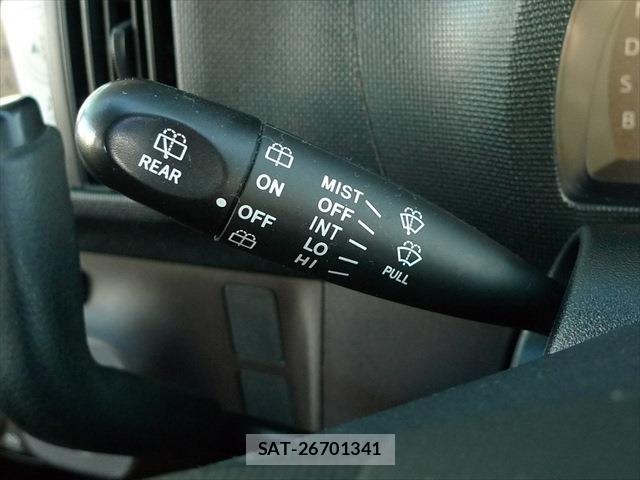 Toyota PASSO 2013-07 6218336-18