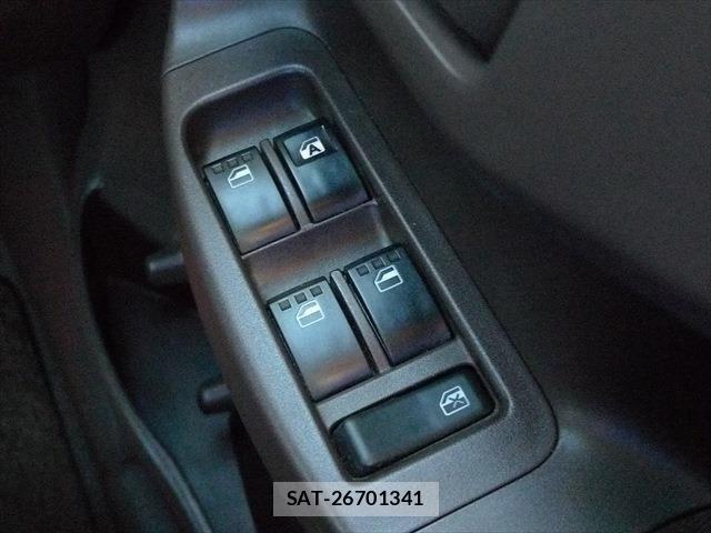 Toyota PASSO 2013-07 6218336-20
