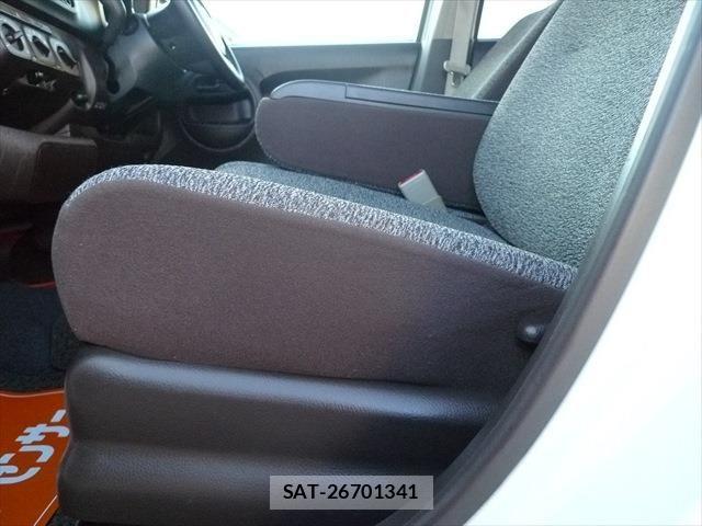 Toyota PASSO 2013-07 6218336-28