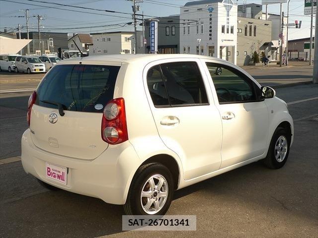 Toyota PASSO 2013-07 6218336-7