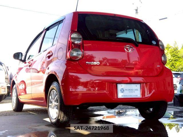 Toyota PASSO 2013-09 6816516-4