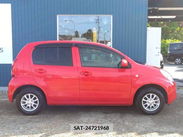 Toyota PASSO 2013-09 6816516-7