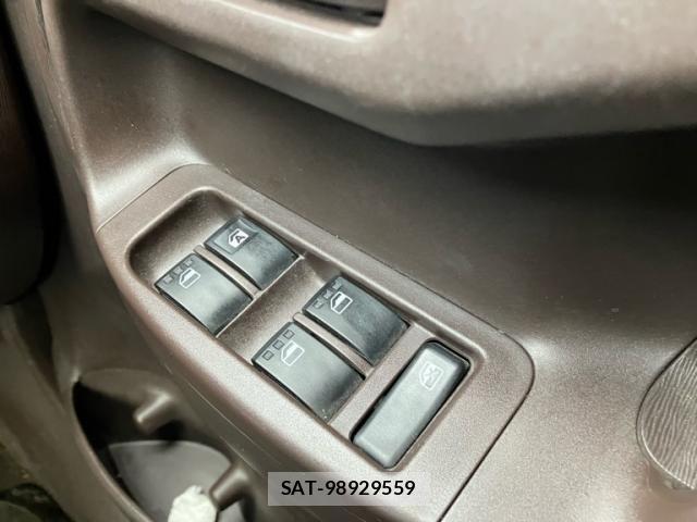 Toyota PASSO 2013-07 7223436-26